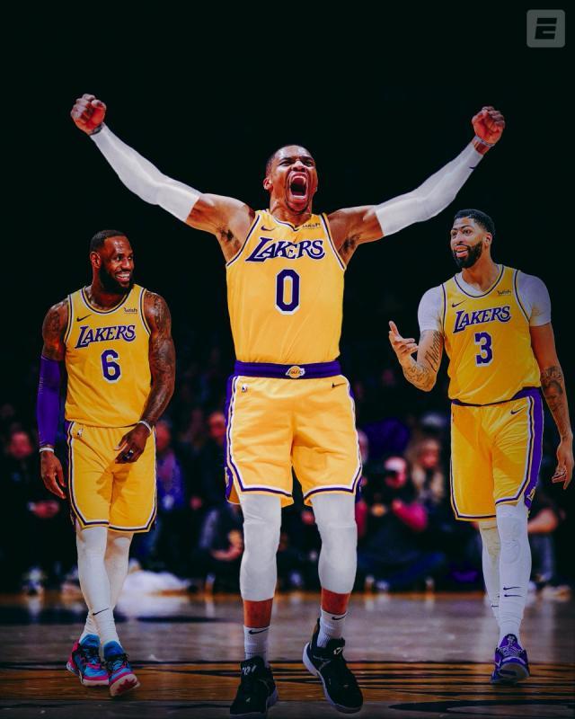 云开体育官网入口-连续三年换队！韦少加盟湖人 紫金军团豪组三巨头