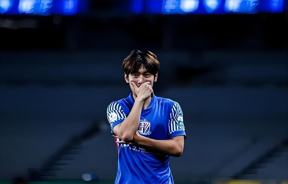 云开体育官网-19岁的他前段时间刚进U23国足，如今就成申花黑马，已登场亮相